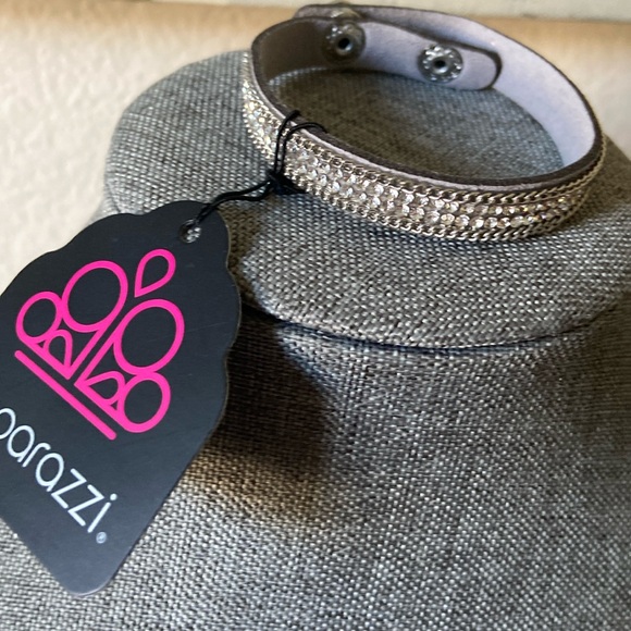 Paparazzi Silver and Gray Bracelet - Picture 1 of 2